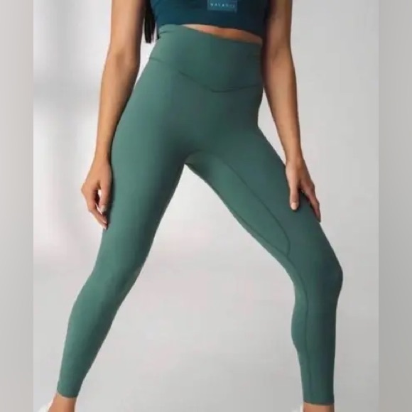 Balance Athletic Cloud Leggings in Vitality Green sz: XS - Picture 2 of 6